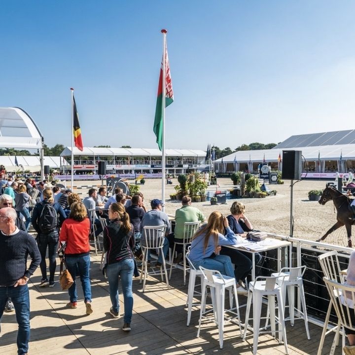 Photo de public devant la piste de Lanaken